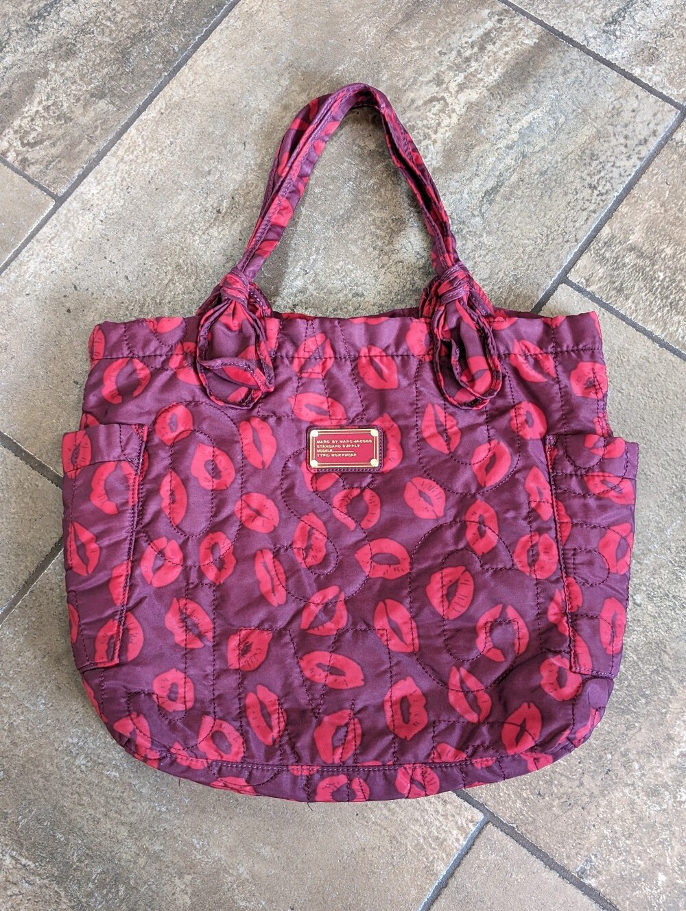 Marc Jacobs Nylon Kiss Print Shoulder Tote Bag Luxury Chic Purple & Red 💜♥️